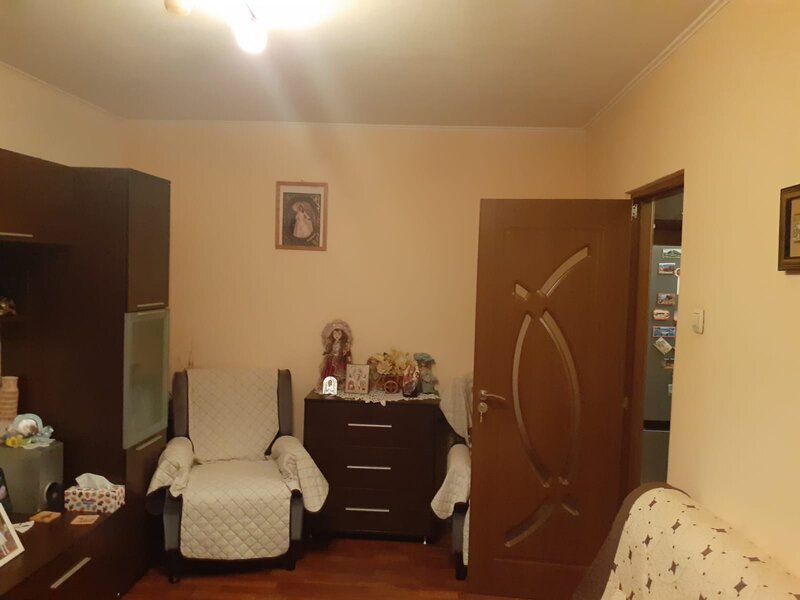 Berceni, Huedin, Lukoil