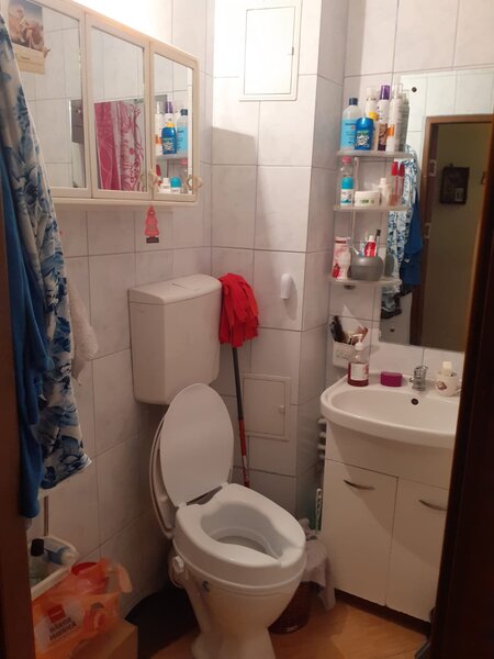 Berceni, Huedin, Lukoil